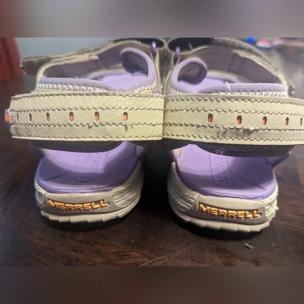 Merrell Women's Trail Sandals with Back Strap.  Size 6.  Purple/Grey/Pink